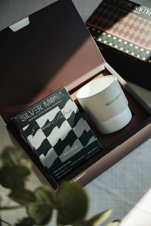 Silver Mona Box Set C